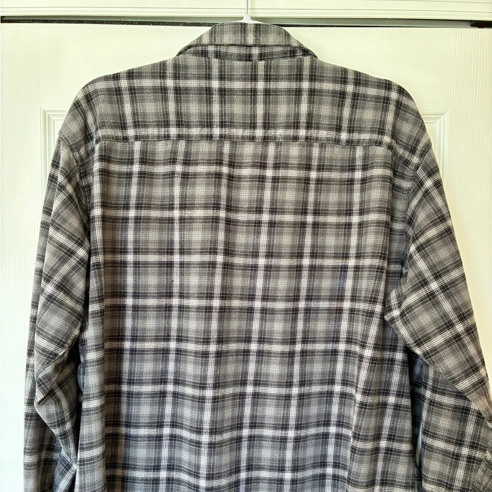 Columbia Flannel Shirt Men’s XL Gray Plaid Button Down Outdoor Layering Hiking - Picture 5 of 14